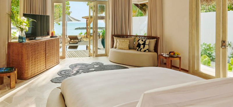 Luxury Maldives Holidays Fairmont Maldives Sirru Fen Fushi Beach Sunrise Villa 1