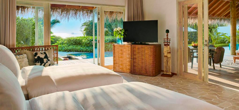 Luxury Maldives Holidays Fairmont Maldives Sirru Fen Fushi Three Bedroom Beach Sunset Villa 2