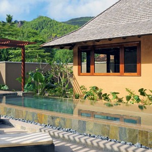 Constance Ephelia Seychelles spa villa