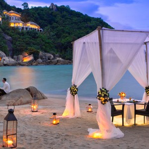 Banyan-Tree-Samui-beach-dinner