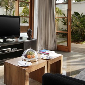 The Samaya Seminyak - One Bedroom Pool Villa pool living space