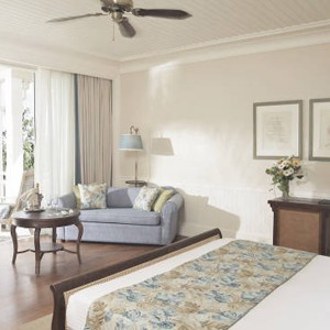 Luxury Holidays - Mauritius Honeymoon - Heritage Le Telfair Golf Resort - bedroom