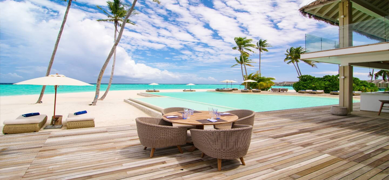 Luxury Maldives Holiday Packages Baglioni Maldives Resorts Pool Bar