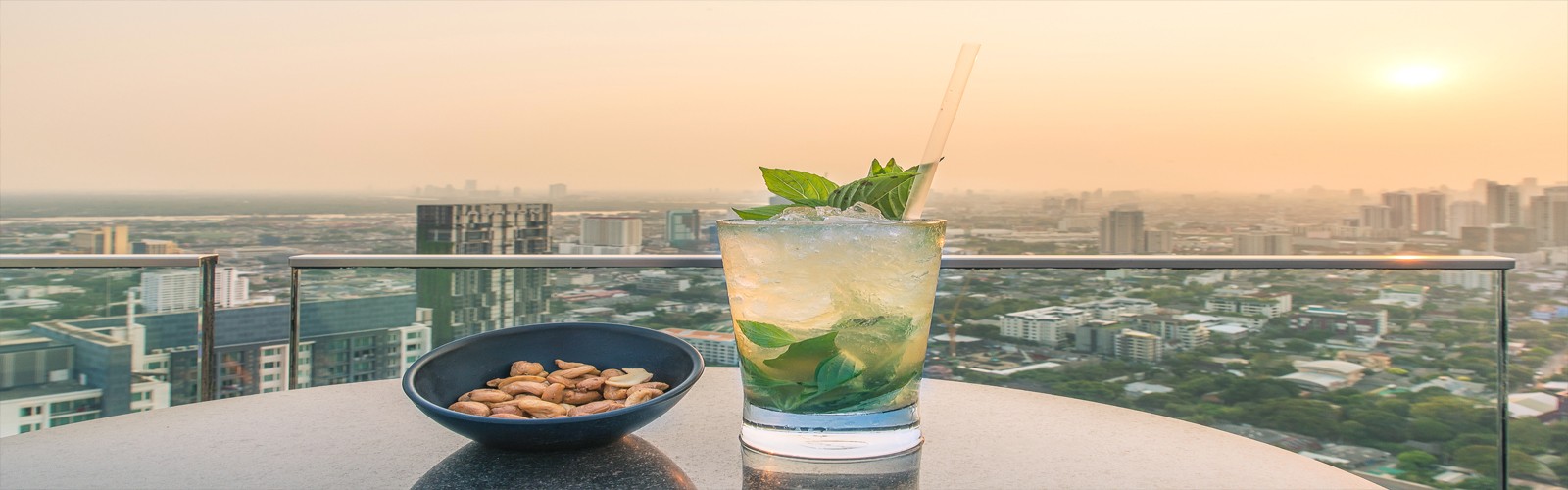 rooftop bar - blog - header