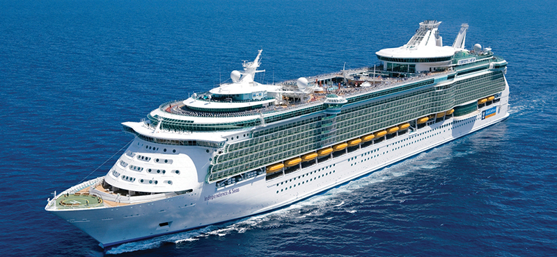 exterior-2-independence-of-the-seas-luxury-royal-caribbean-cruises