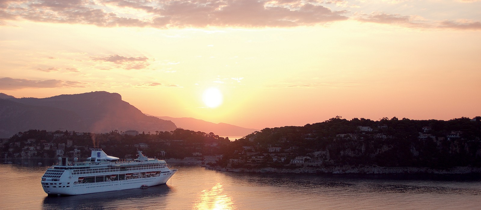 Header - Royal Caribbean Cruises - Luxury Cruise holidays