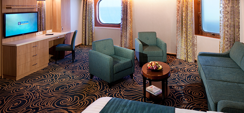 suite-1-grandeur-of-the-seas-luxury-royal-caribbean-holidays