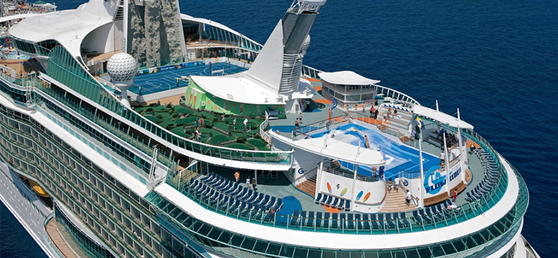 exterior-liberty-of-the-seas-luxury-royal-caribbean-cruises
