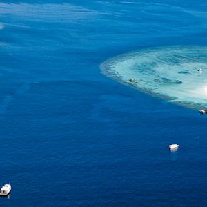 Aerial View Banyan Tree Vabbinfaru Maldives Holidays