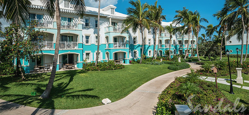 Luxury Bahamas holiday Packages Sandals Emerald Bay Beach House Luxury Club Level Room HL 4