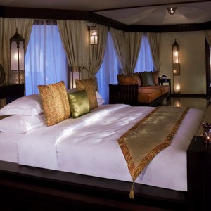 banyan-tree-al-wadi-villa-bedroom - ras al khaimah holiday packages