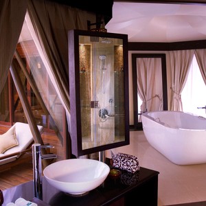 banyan-tree-al-wadi-villa-bathroom - ras al khaimah holiday packages