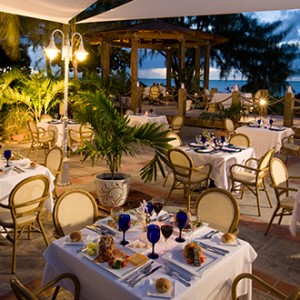 Beaches Turks - night dining