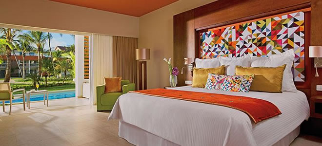 Breathless-Punta-Cana-Allure Junior Suite-Swim-Up