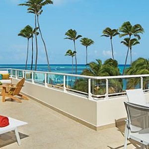 Breathless-Punta-Cana-xhale-club-Presidential-Suite-terrace