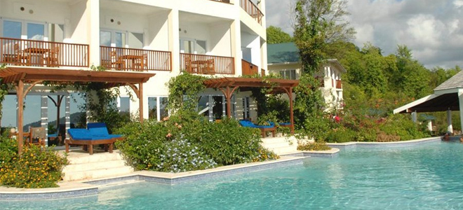 Calabash-Cove-Swim-Up-Suites-Exterior