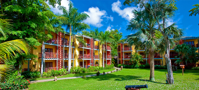 Caribbean Beachfront One Bedroom Concierge Suite - Luxury Jamaica Holidays