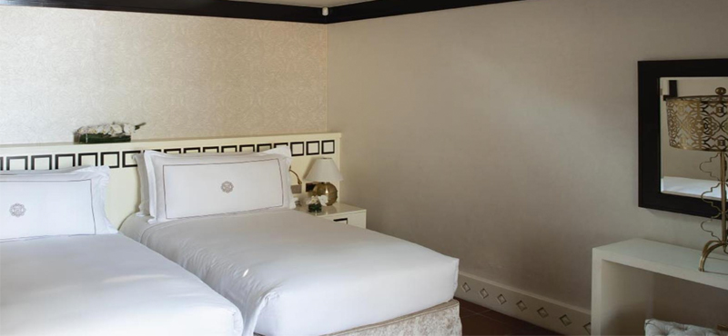 luxury Dubai holiday Packages Jumeirah Beach Hotel Dubai Beit Al Bahar Two Bedroom Royal Villa