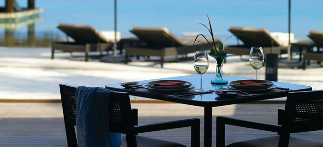 Four Seasons Maldives - Maldives Holiday Packages - Cafe Huraa