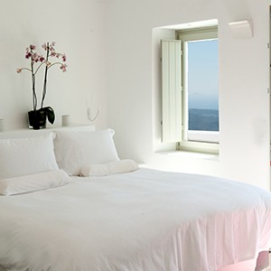 Grace Santorini - Greece Holiday Packages - deluxe suite