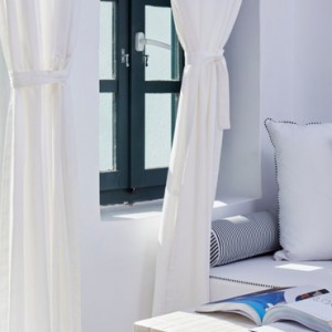 Junior Suites 2 - sun Rocks Hotel Santorini - luxury santorini holiday packages
