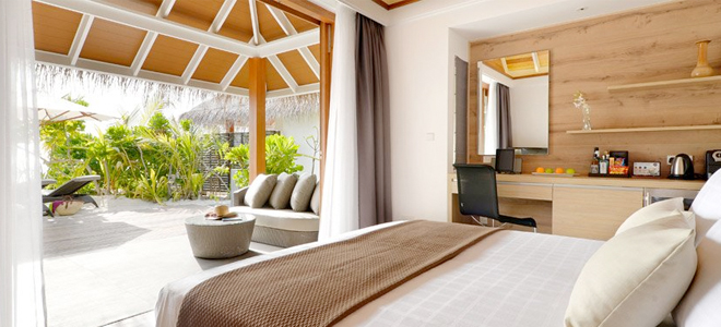 Kanodlhu Island - Jacuzzi Beach Villas Bedroom