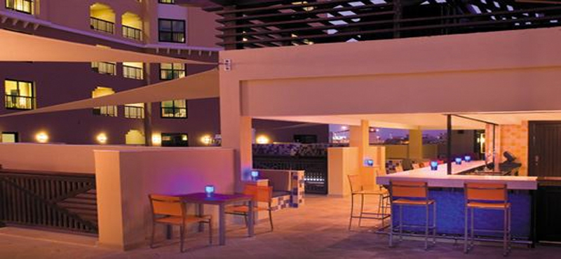 Luxury Abu Dhabi Holiday Packages Traders Hotel Qaryat Al Beri Pool Bar
