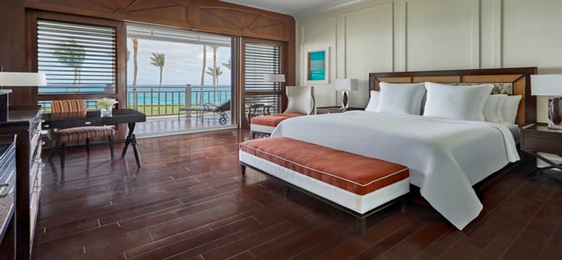 Luxury Bahamas Holiday Packages The Ocean Club, A Four Seasons Resort Luxury Oceanfront Suite (Crescent Wing)1