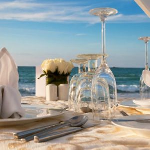 Luxury Dubai Holiday Packages Jumeirah Zabeel Saray Beach Wedding Reception Setup