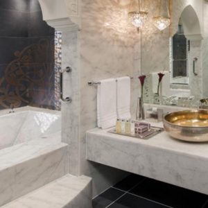 Luxury Dubai Holiday Packages Jumeirah Zabeel Saray Club King Room Bathroom