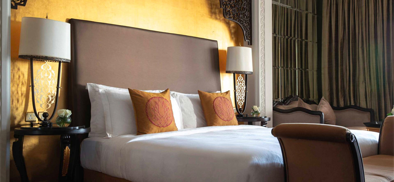Luxury Dubai Holiday Packages Jumeirah Zabeel Saray Club King Room Bedroom