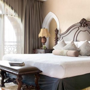 Luxury Dubai Holiday Packages Jumeirah Zabeel Saray Four Bedroom Lagoon Royal Residences Bedroom1