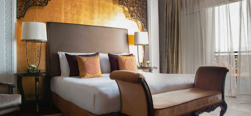 Luxury Dubai Holiday Packages Jumeirah Zabeel Saray Imperial One Bedroom Suite Bedroom
