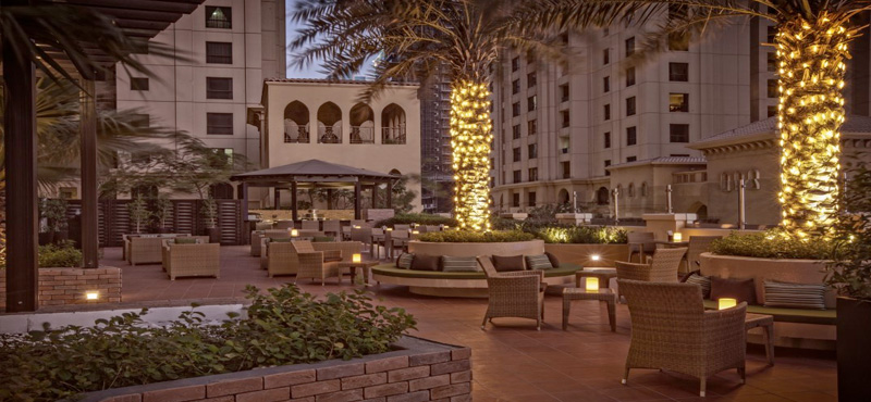 Luxury Dubai Holidays Amwaj Rotana Fumo Lounge By Rosso