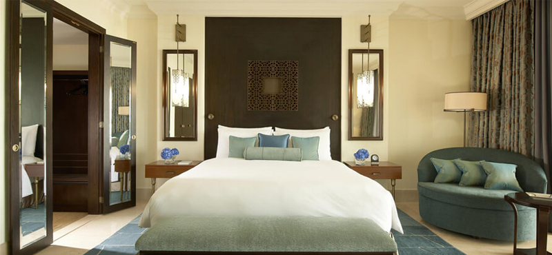 Luxury Dubai Holidays Fairmont The Palm Deluxe Bedroom Suite