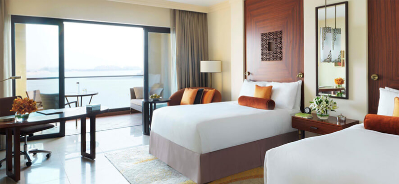 Luxury Dubai Holidays Fairmont The Palm Fairmont Deluxe Room 4