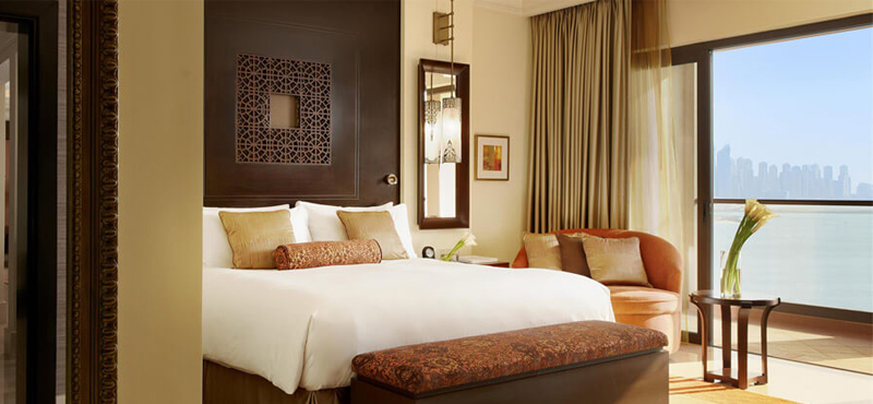 Luxury Dubai Holidays Fairmont The Palm Fairmont Gold Corner Suite 3