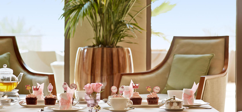 Luxury Dubai Holidays Fairmont The Palm Mashrabiya Lounge