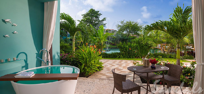 Luxury Grenada Holiday Packages Sandals Grenada Lover's Lagoon Hideaway Walkout Junior Suite With Balcony Tranquility Soaking Tub1