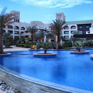 Luxury Holidays Abu Dhabi - Anantara Desert Islans Resort And Spa - Pool