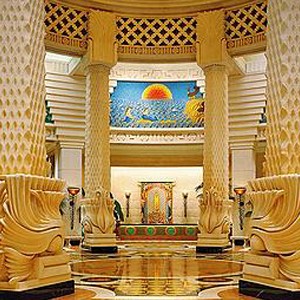 Luxury-Holidays-Bahamas-Royal-Towers-Atlantis-Paradise-Island-Lobby