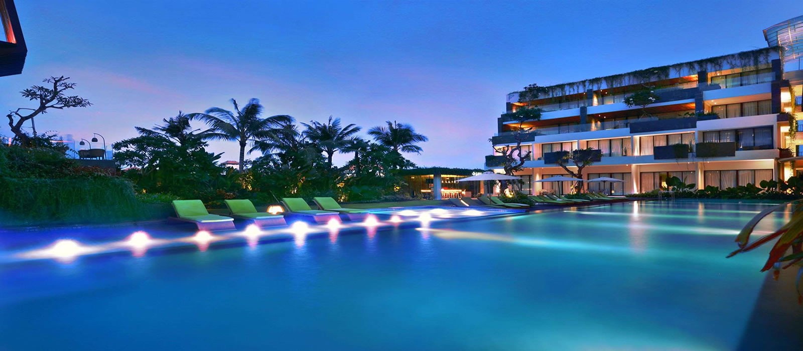 Luxury - Holidays - Bali - Vasanti Seminyak Resort - Background