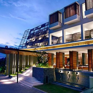 Luxury-Holidays-Bali-Vasanti-Seminyak-Resort-Exterior-2