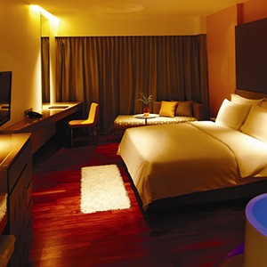 Luxury Holidays Bangkok - Lit - Radiance Room