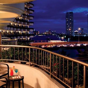 Luxury Holidays Bangkok - Shangri - La Hotel - Balcony