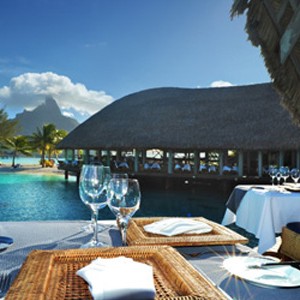 Luxury Holidays Bora Bora - Le Meridien - Restaurant
