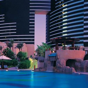 Luxury Holidays Dubai - Grand Hyatt - Exterior