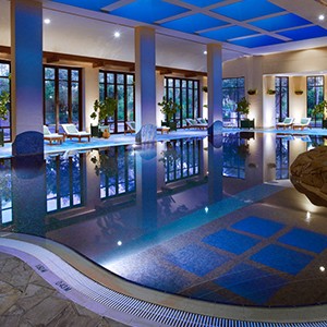 Luxury Holidays Dubai - Grand Hyatt - Indoor Pool