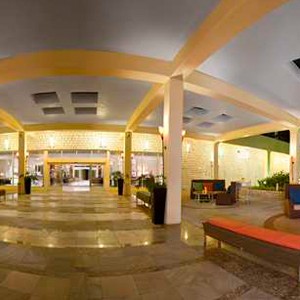 Luxury Holidays Jamaica - Hilton Rose Hall & Spa - Lobby