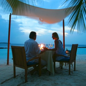 Luxury - Holidays - Maldives - Coco Bodu Hithi - Beach Dinner